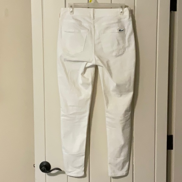 WHBM. The Skinny Ankle” white jeans with blue/silver detail. Size 4 - Picture 2 of 5